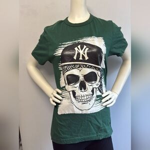 Green Skull Graphic T-Shirt
